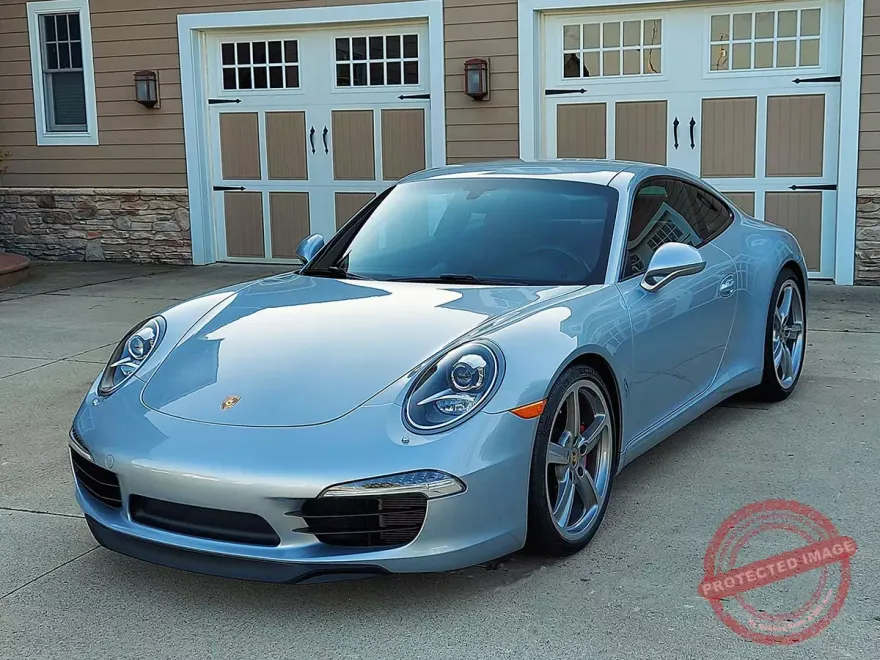 2015 Porsche 911 4S GTS photo 1
