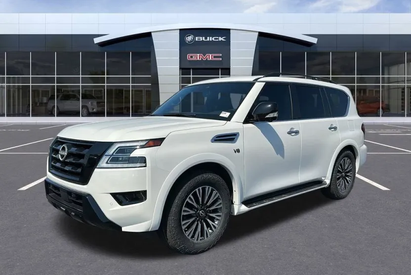 2022 Nissan Armada SL photo 1