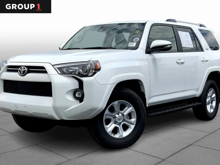 2024 Toyota 4Runner SR5 Premium photo 1