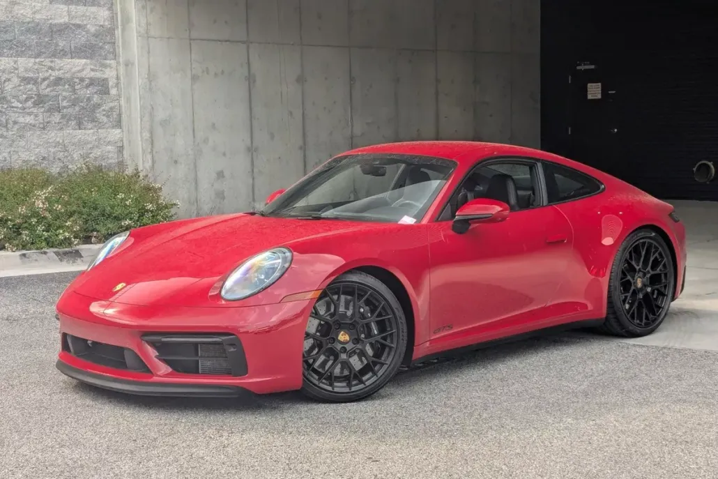 2024 Porsche 911 GTS photo 1