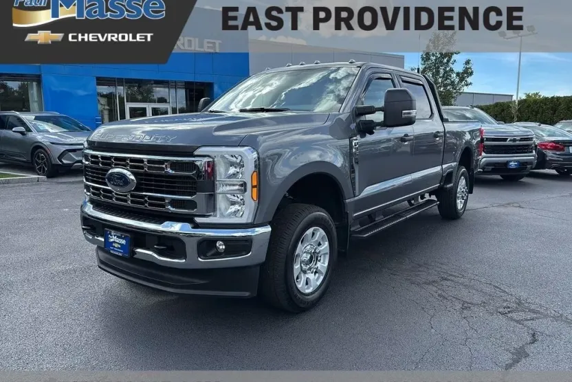 2024 Ford F-350 XLT photo 1