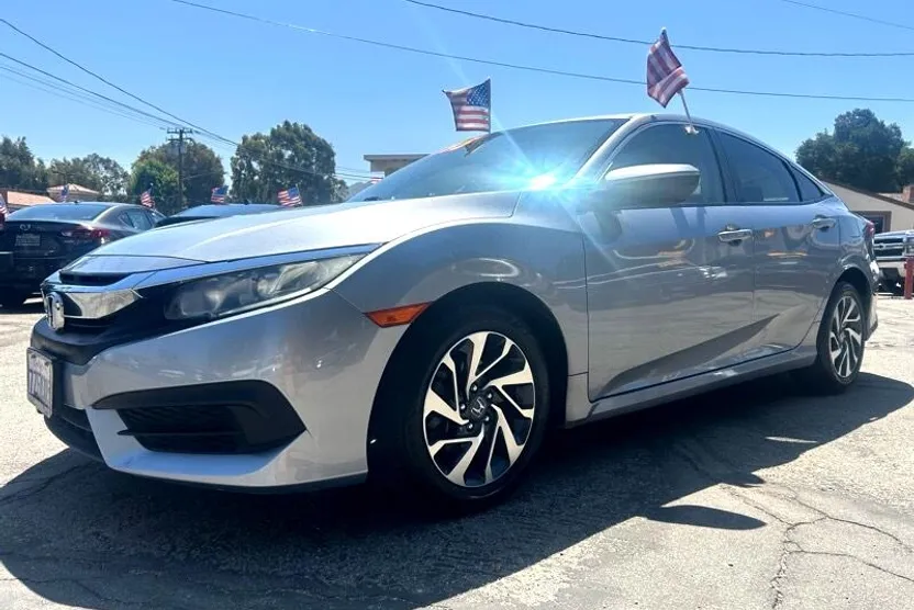 2017 Honda Civic EX photo 1
