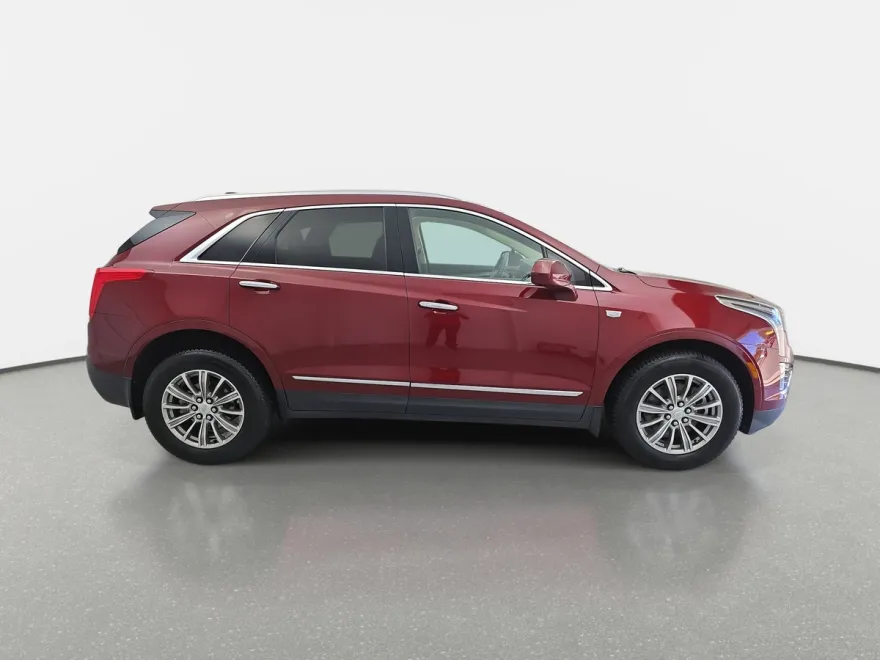 2017 Cadillac XT5 Luxury photo 1