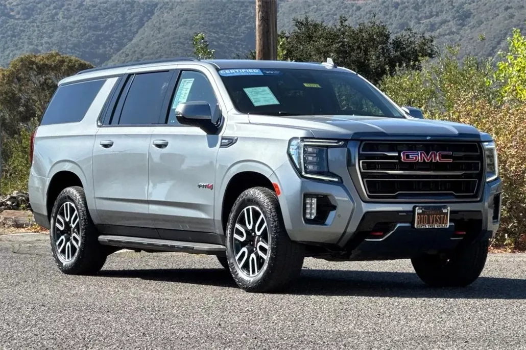2024 Gmc Yukon XL AT4 photo 1