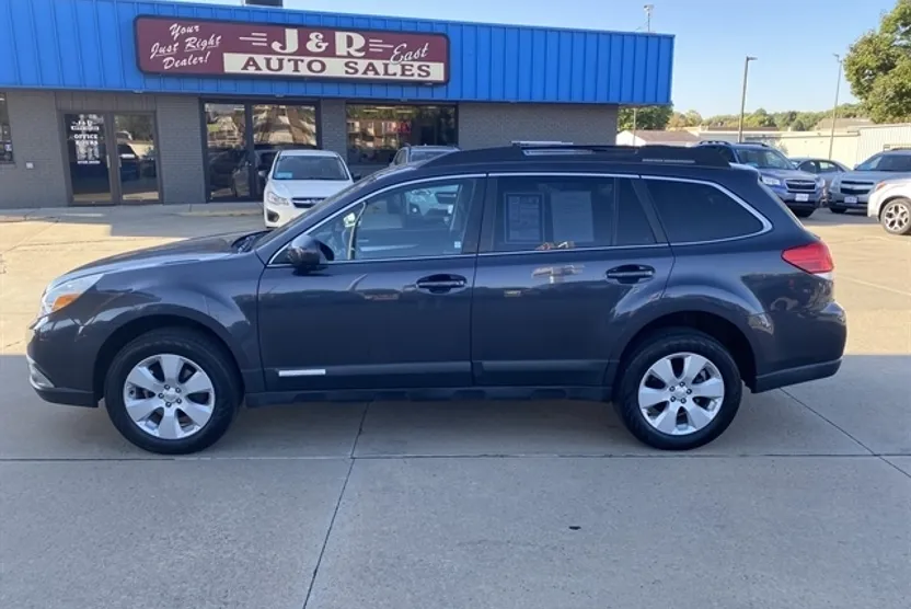 2012 Subaru Outback 2.5i photo 1