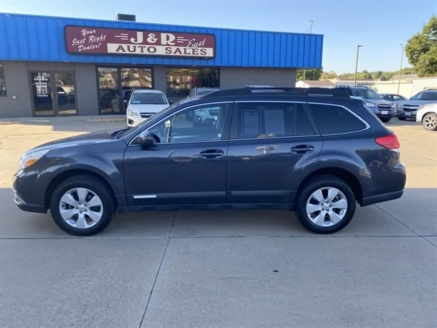 2012 Subaru Outback 2.5i photo 1