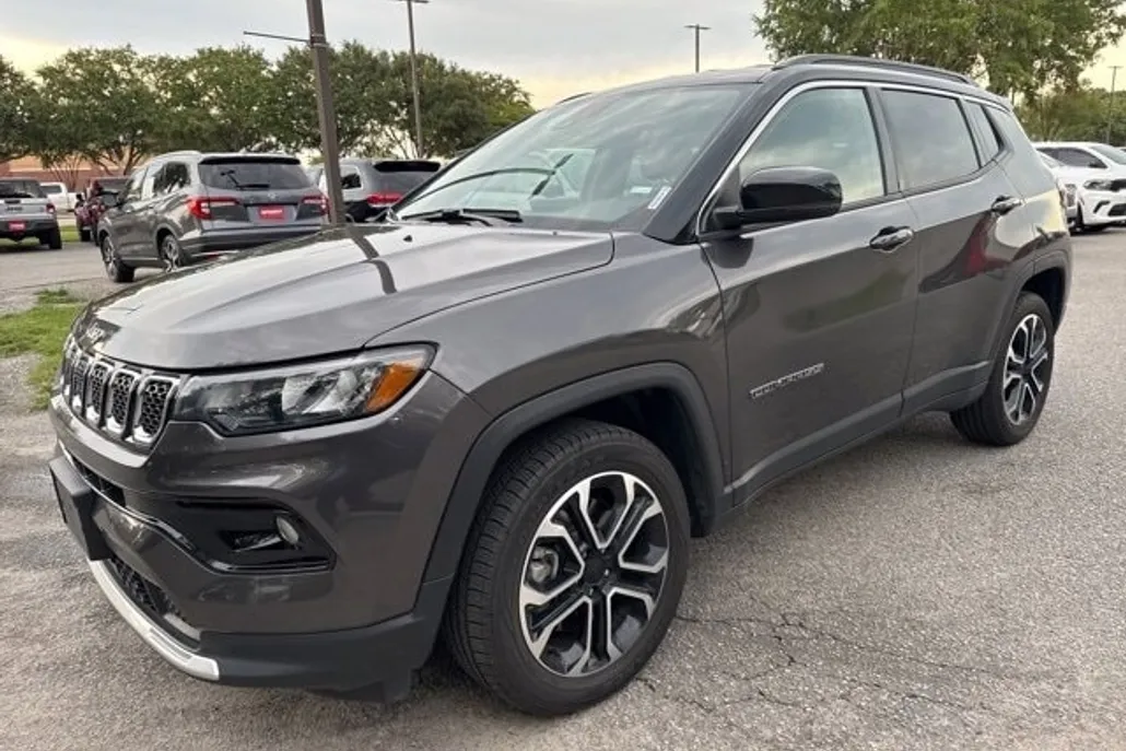 2024 Jeep Compass Limited photo 1