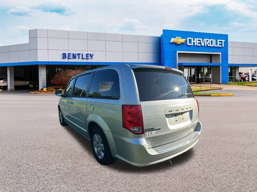 2011 Dodge Grand Caravan Express photo 1