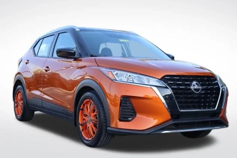 2023 Nissan Kicks SV photo 1