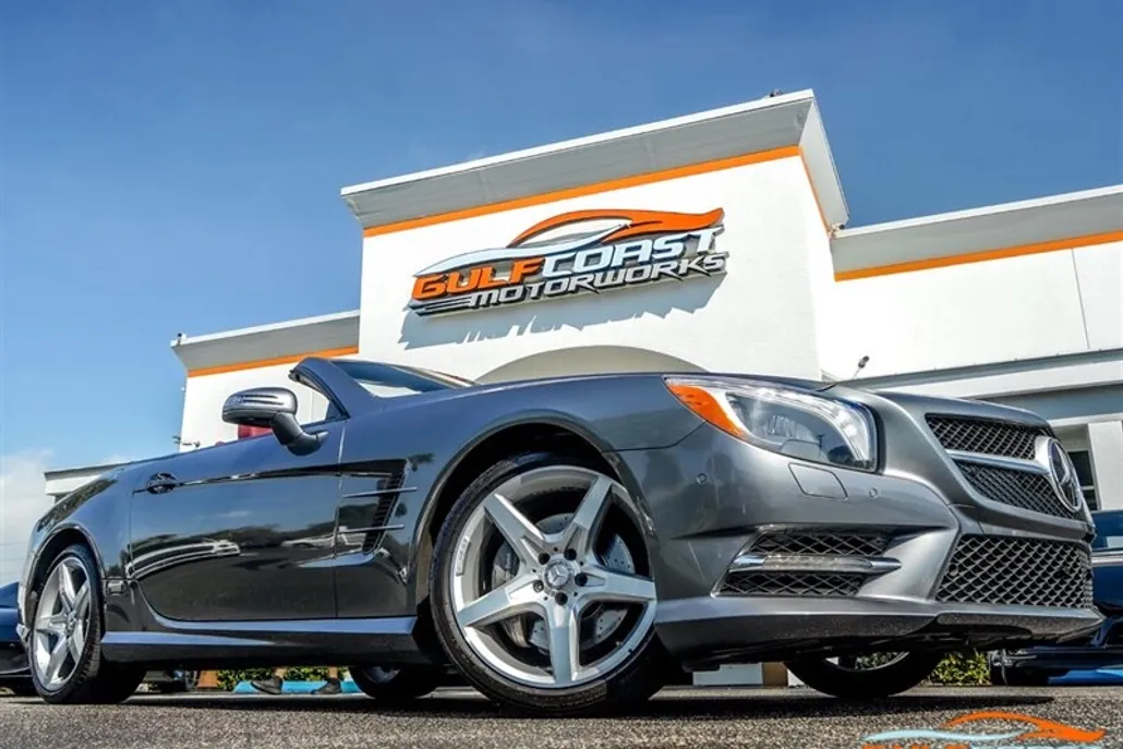 2016 Mercedes Benz SL 400 photo 1