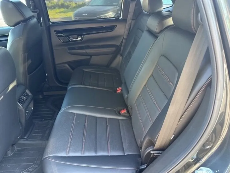2023 Honda CR-V Hybrid Sport Touring photo 1