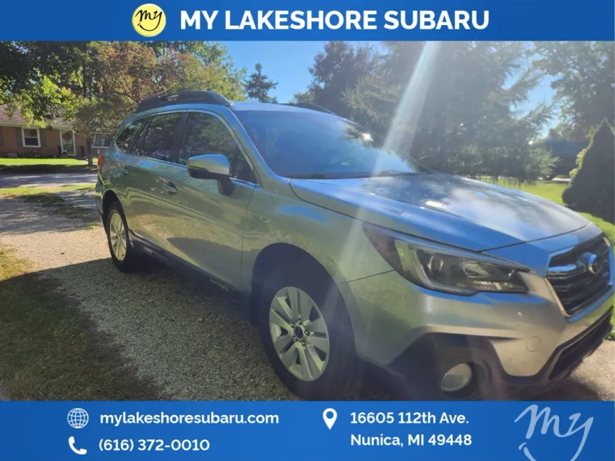 2018 Subaru Outback 2.5i Premium photo 1