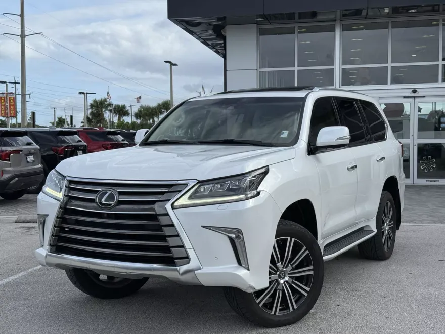 2019 Lexus LX 570 Three-Row photo 1