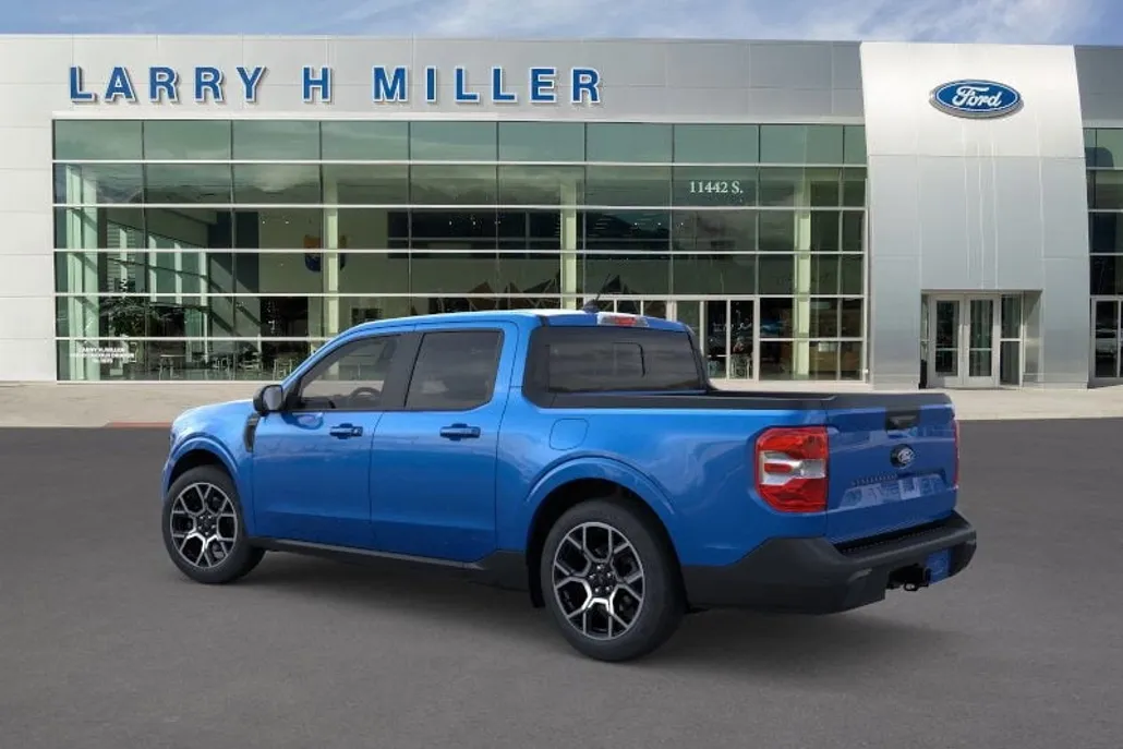 2025 Ford Maverick Lariat photo 1