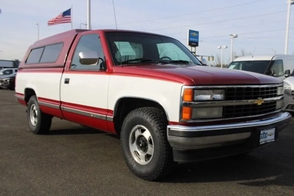 1990 Chevrolet Silverado photo 1