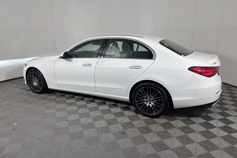 2025 Mercedes Benz C 300 Sedan photo 1