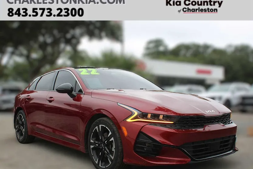 2022 Kia K5 GT-Line photo 1