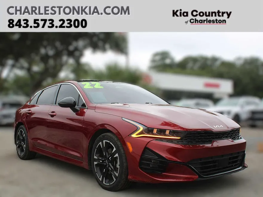 2022 Kia K5 GT-Line photo 1