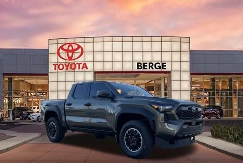 2025 Toyota Tacoma TRD Off-Road Double Cab photo 1