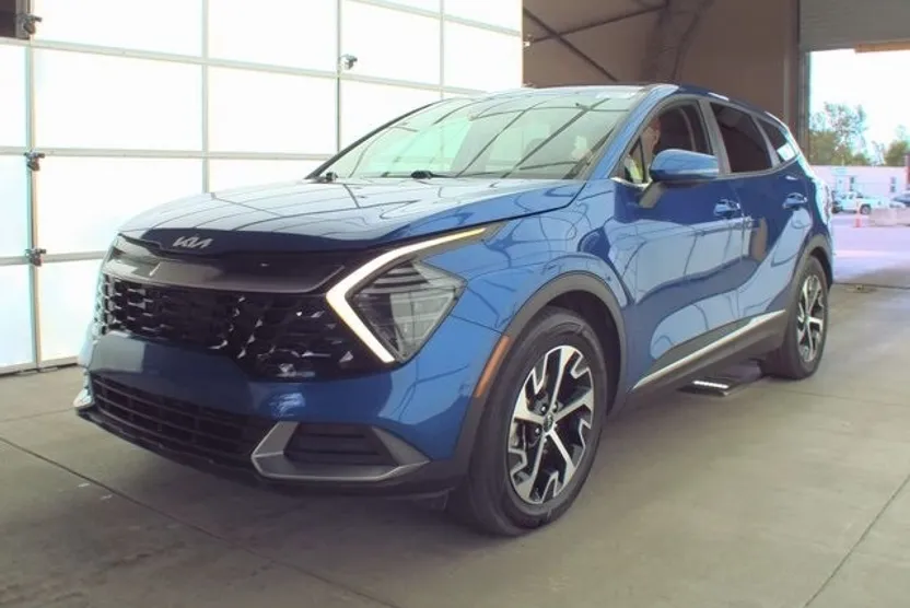 2024 Kia Sportage EX photo 1