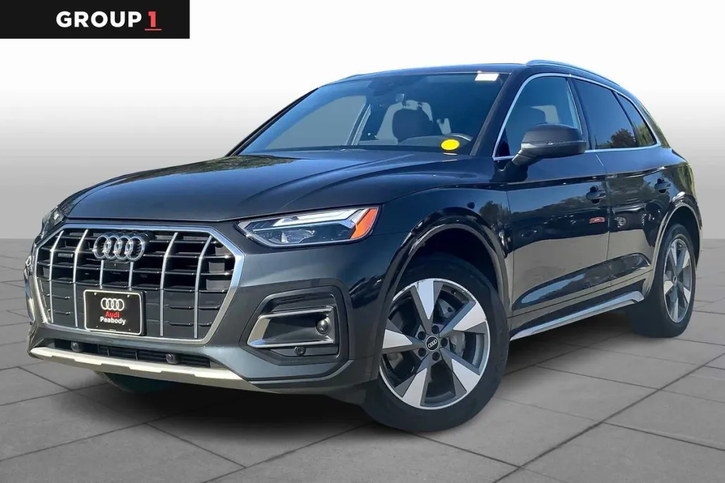 2023 Audi Q5 Premium Plus photo 1