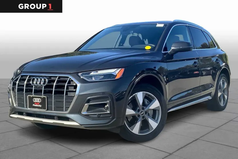 2023 Audi Q5 Premium Plus photo 1