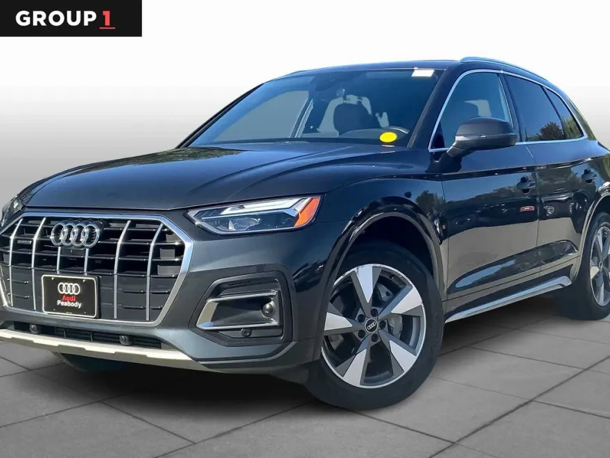 2023 Audi Q5 Premium Plus photo 1
