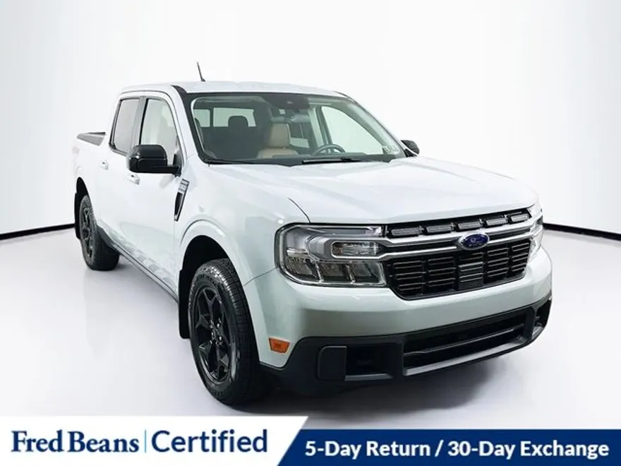 2024 Ford Maverick Lariat photo 1