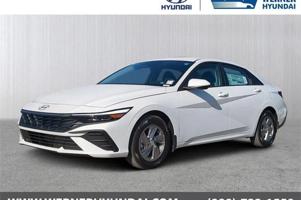 2025 Hyundai Elantra SE photo 1