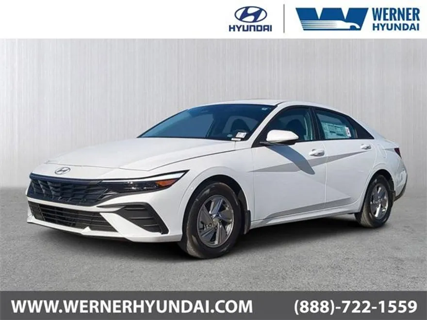 2025 Hyundai Elantra SE photo 1