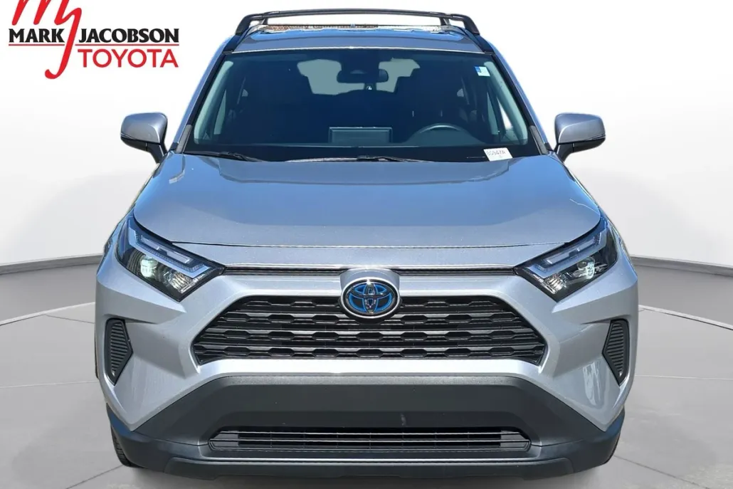 2022 Toyota RAV4 Hybrid XLE photo 1