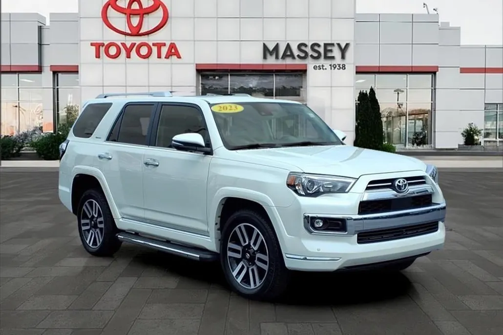 2023 Toyota 4Runner Limited photo 1