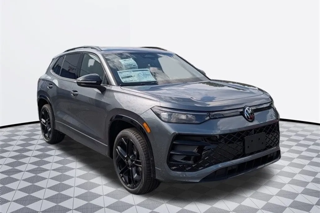 2025 Volkswagen Tiguan SE R-Line Black photo 1