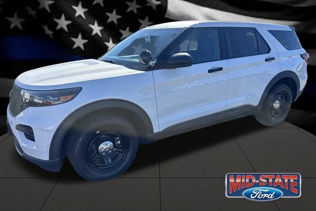 2025 Ford Explorer photo 1