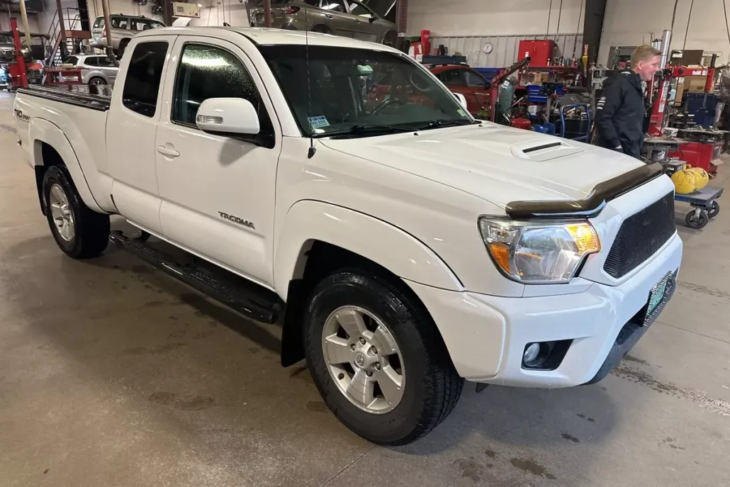 2015 Toyota Tacoma Access Cab photo 1