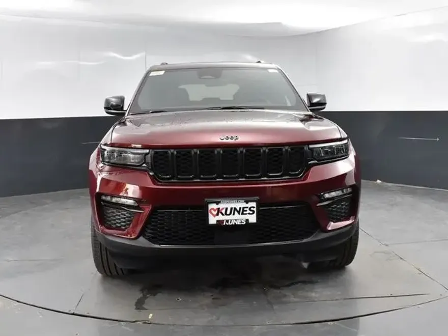 2025 Jeep Grand Cherokee Limited photo 1