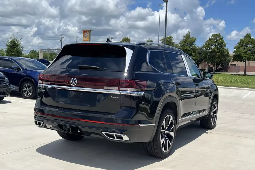 2025 Volkswagen Atlas SEL Premium R-Line photo 1