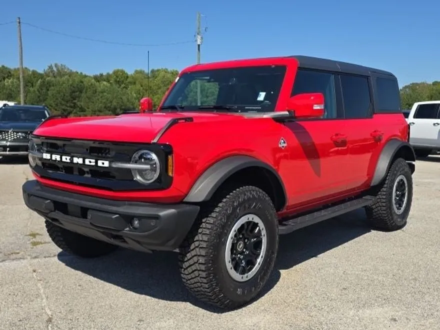 2024 Ford Bronco Outer Banks photo 1