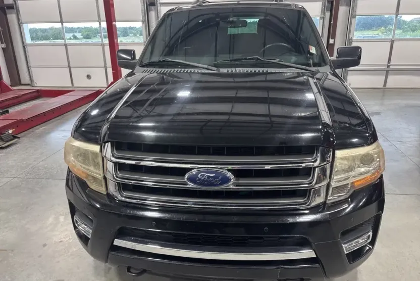 2017 Ford Expedition EL Limited photo 1