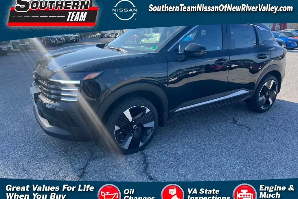 2025 Nissan Kicks SR photo 1
