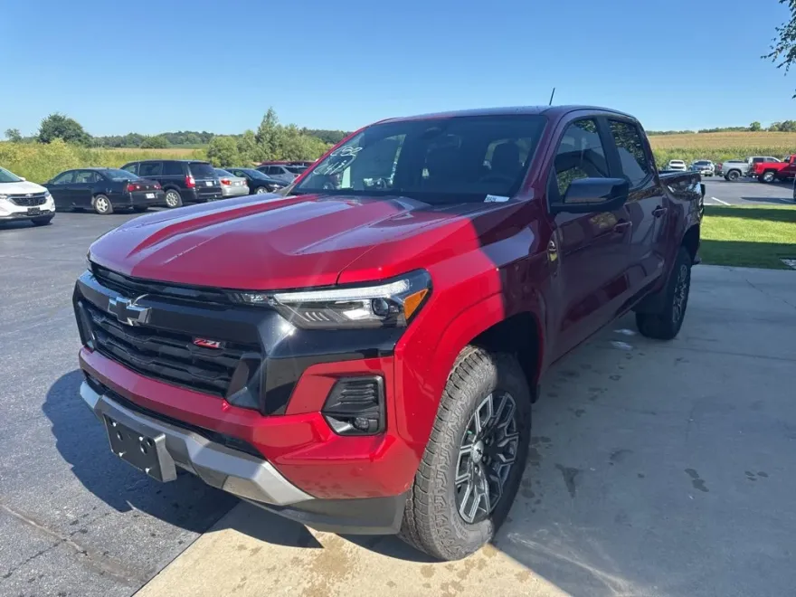 2026 Chevrolet Colorado Z71 photo 1