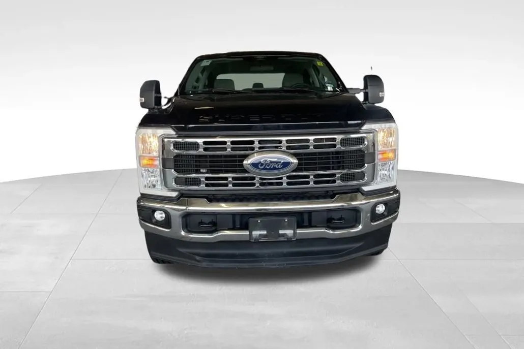 2024 Ford F-250 XL photo 1