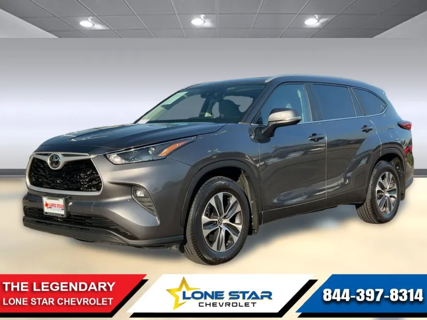2023 Toyota Highlander L photo 1