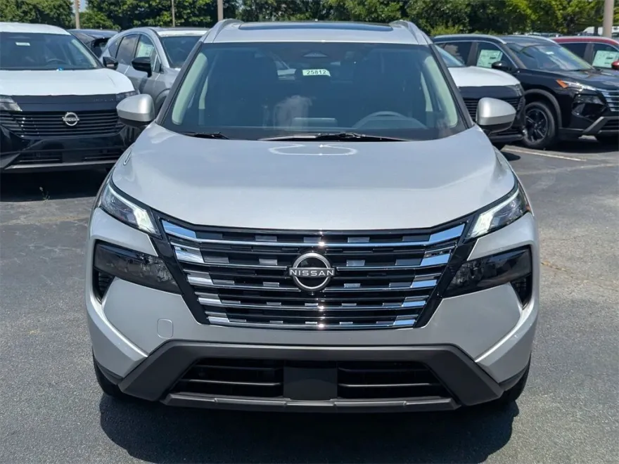 2025 Nissan Rogue SV photo 1