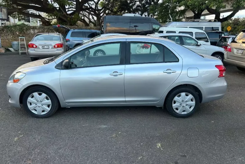 2007 Toyota Yaris Base photo 1