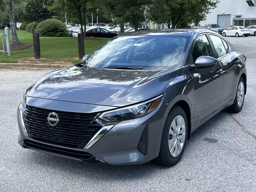 2025 Nissan Sentra S photo 1