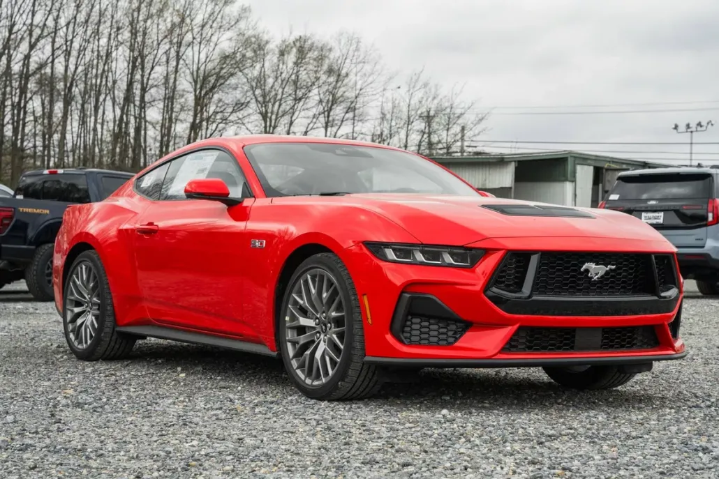 2025 Ford Mustang GT Premium photo 1