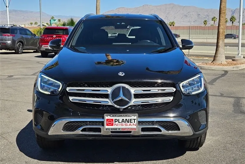 2022 Mercedes Benz GLC 300 photo 1