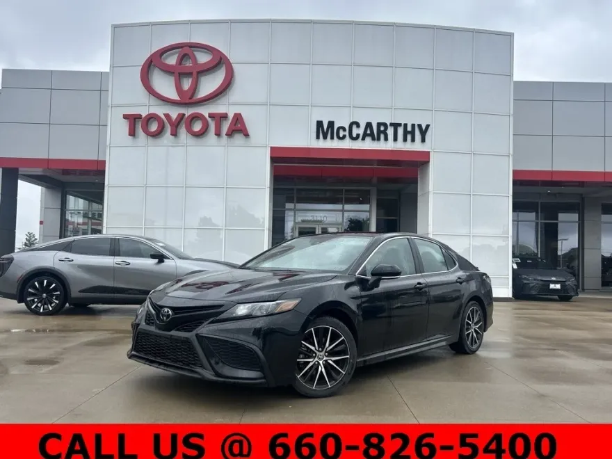 2023 Toyota Camry SE photo 1