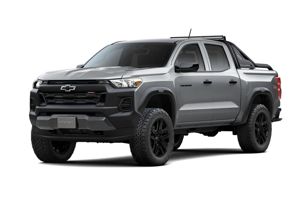 2025 Chevrolet Colorado Trail Boss photo 1